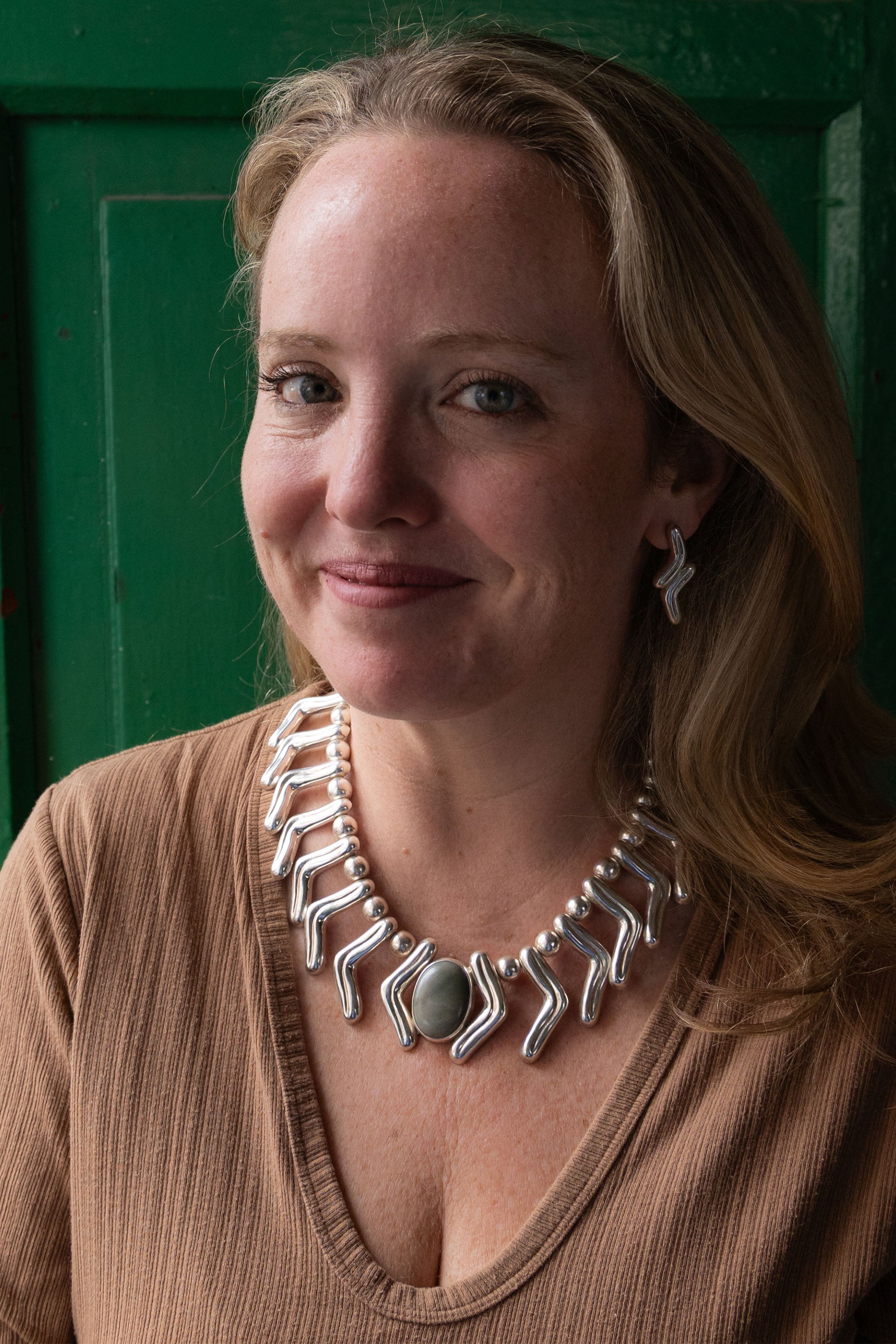 Lilly lengua Necklace