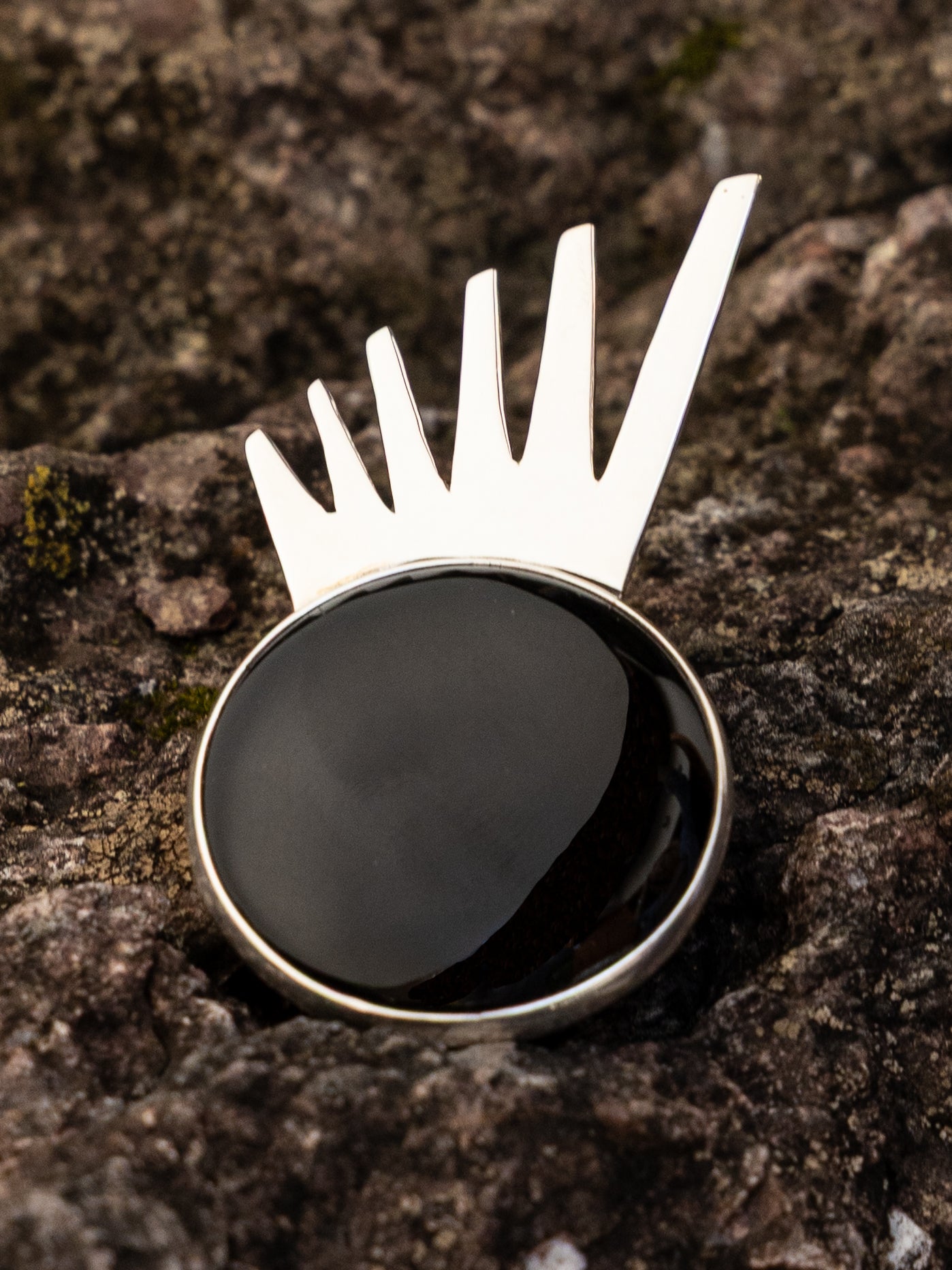 Sol Spur Pin