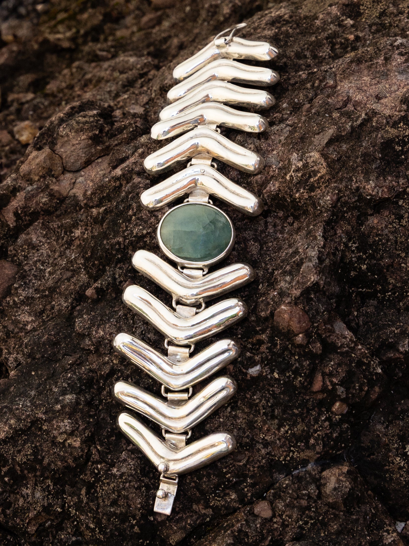 Lengua Center Stone Bracelet