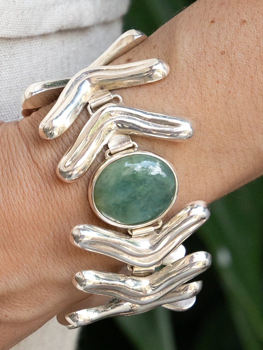 Lengua Center Stone Bracelet in Sterling Silver